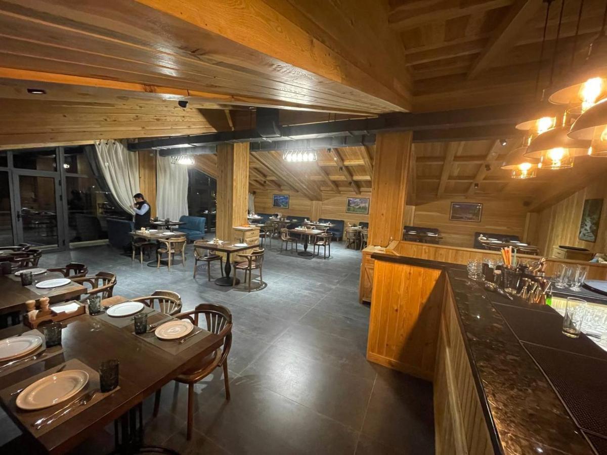 Le Chalet Mont And Restaurant Chorwoq Kültér fotó